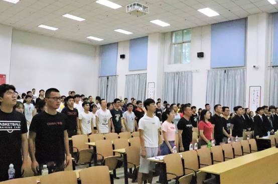 说明: C:\Users\lenovo\Desktop\主题党团日照片\5.积极分子答辩\答辩6.17\IMG_3933.jpg
